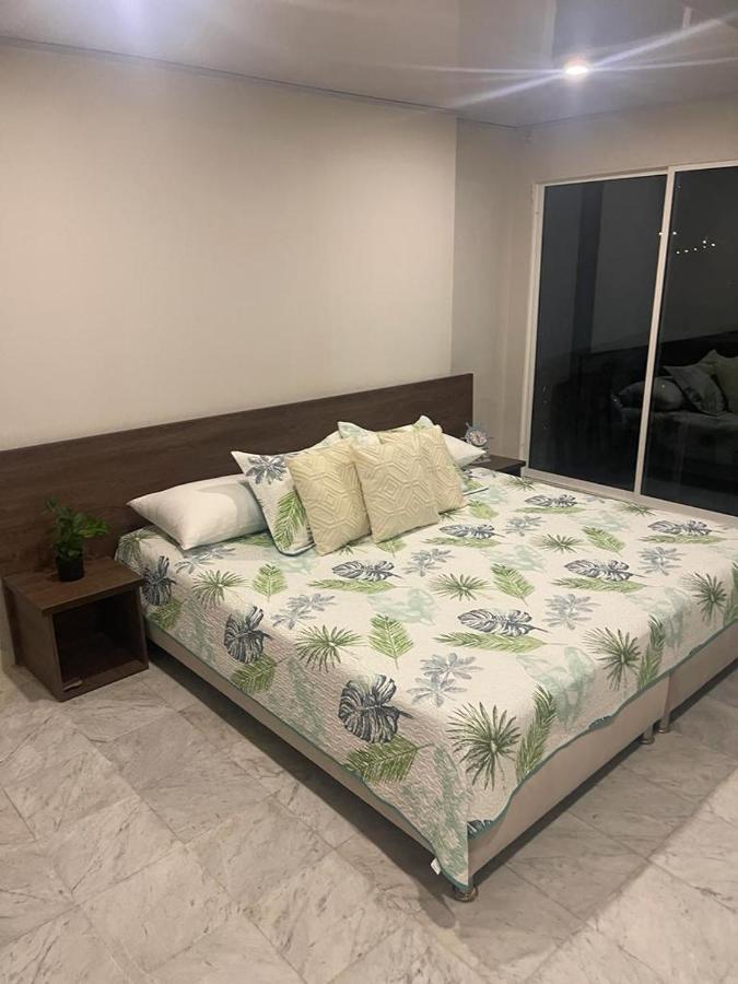 Apartamentos Con Playa Privada Y Vista Al Mar San Andres  Bagian luar foto